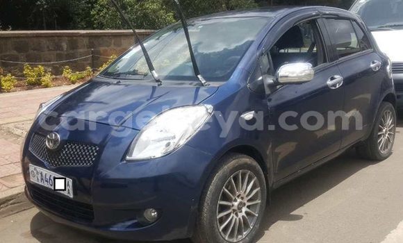 Acheter Occasion Voiture Toyota Yaris Bleu à Addis Ababa, Ethiopie Acheter Occasion Voiture Toyota Yaris Bleu à Addis Ababa, Ethiopie