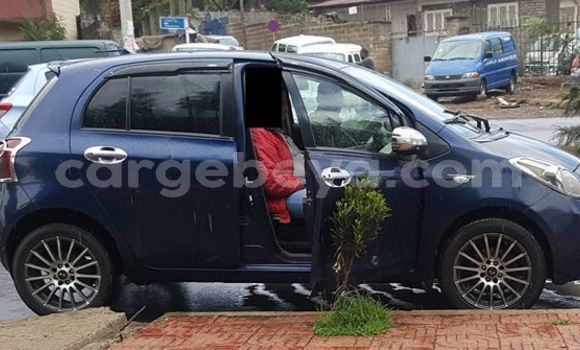 Acheter Occasion Voiture Toyota Yaris Bleu à Addis Ababa, Ethiopie Acheter Occasion Voiture Toyota Yaris Bleu à Addis Ababa, Ethiopie