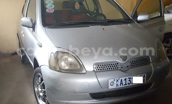 Acheter Occasion Voiture Toyota Vitz Gris à Addis Ababa, Ethiopie Acheter Occasion Voiture Toyota Vitz Gris à Addis Ababa, Ethiopie