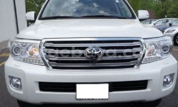 Buy Used Toyota Land Cruiser White Car in Addis–Ababa in Ethiopia Buy Used Toyota Land Cruiser White Car in Addis–Ababa in Ethiopia