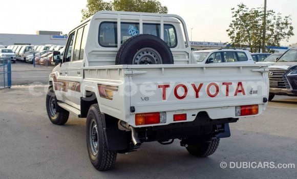 Buy Import Toyota Pickup White Car in Import - Dubai in Ethiopia Buy Import Toyota Pickup White Car in Import - Dubai in Ethiopia