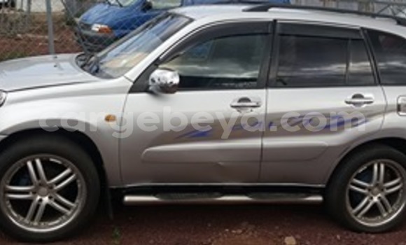 Buy Used Toyota RAV4 Silver Car in Addis–Ababa in Ethiopia Buy Used Toyota RAV4 Silver Car in Addis–Ababa in Ethiopia