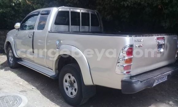 Buy Used Toyota Hilux Silver Car in Addis–Ababa in Ethiopia Buy Used Toyota Hilux Silver Car in Addis–Ababa in Ethiopia
