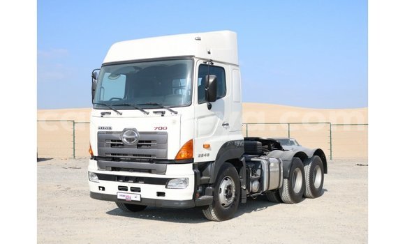 Buy Import Hino 300 Series White Truck in Import - Dubai in Ethiopia