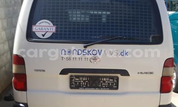 Buy Used Toyota Hiace White Car in Addis–Ababa in Ethiopia Buy Used Toyota Hiace White Car in Addis–Ababa in Ethiopia