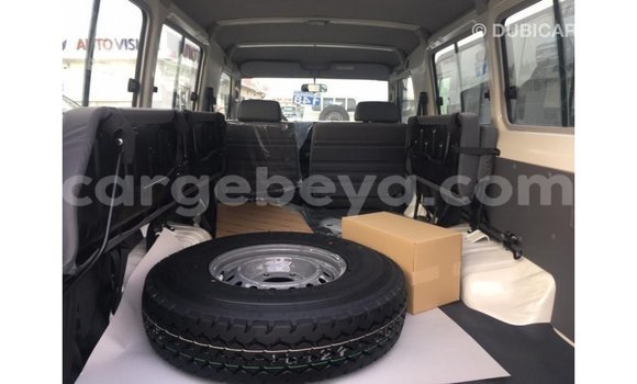 Buy Import Toyota Land Cruiser White Car in Import - Dubai in Ethiopia Buy Import Toyota Land Cruiser White Car in Import - Dubai in Ethiopia