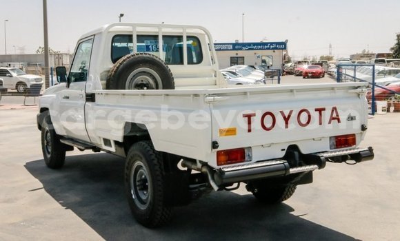 Buy New Toyota Land Cruiser White Car in Import - Dubai in Ethiopia Buy New Toyota Land Cruiser White Car in Import - Dubai in Ethiopia
