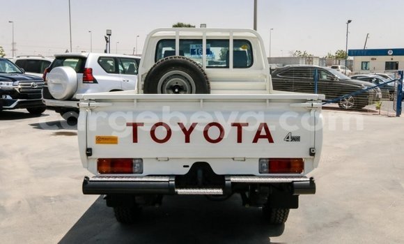 Buy New Toyota Land Cruiser White Car in Import - Dubai in Ethiopia Buy New Toyota Land Cruiser White Car in Import - Dubai in Ethiopia