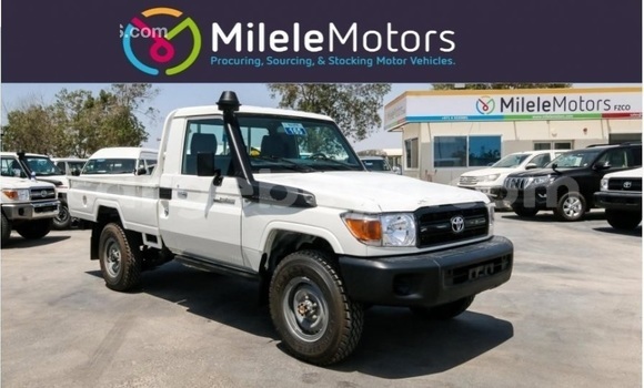 Buy New Toyota Land Cruiser White Car in Import - Dubai in Ethiopia Buy New Toyota Land Cruiser White Car in Import - Dubai in Ethiopia