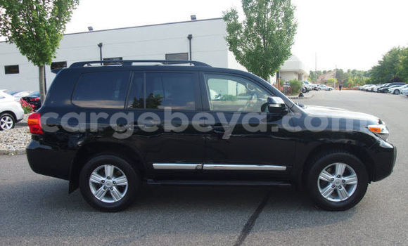 Buy Used Toyota Land Cruiser Black Car in Addis–Ababa in Ethiopia Buy Used Toyota Land Cruiser Black Car in Addis–Ababa in Ethiopia