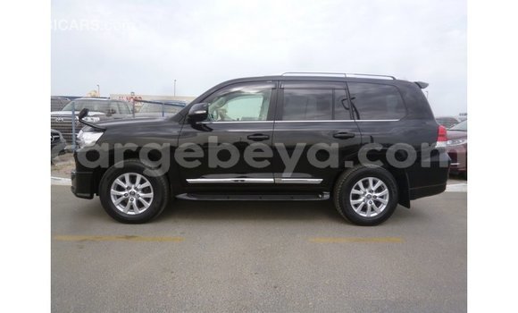 ይግዙ Imported Toyota Land Cruiser ጥቁር መኪና በ Import - Dubai በ ኢትዮጵያ ይግዙ Imported Toyota Land Cruiser ጥቁር መኪና በ Import - Dubai በ ኢትዮጵያ