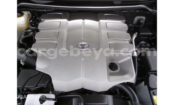 ይግዙ Imported Toyota Land Cruiser ጥቁር መኪና በ Import - Dubai በ ኢትዮጵያ ይግዙ Imported Toyota Land Cruiser ጥቁር መኪና በ Import - Dubai በ ኢትዮጵያ