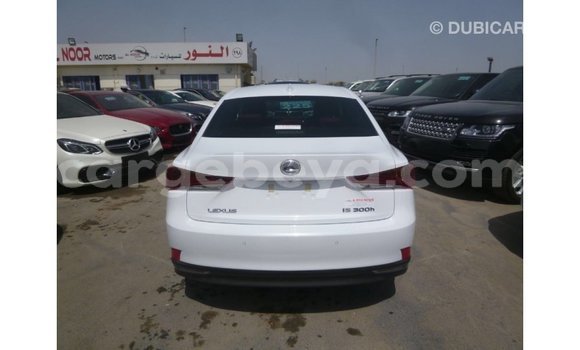 Acheter Import Voiture Lexus IS Blanc à Import - Dubai, Ethiopie Acheter Import Voiture Lexus IS Blanc à Import - Dubai, Ethiopie