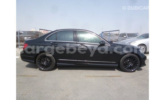 ይግዙ Imported Mercedes-Benz 190 ጥቁር መኪና በ Import - Dubai በ ኢትዮጵያ ይግዙ Imported Mercedes-Benz 190 ጥቁር መኪና በ Import - Dubai በ ኢትዮጵያ