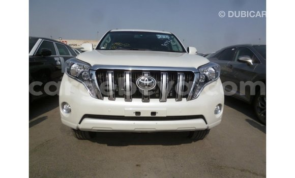 Acheter Import Voiture Toyota Prado Blanc à Import - Dubai, Ethiopie Acheter Import Voiture Toyota Prado Blanc à Import - Dubai, Ethiopie
