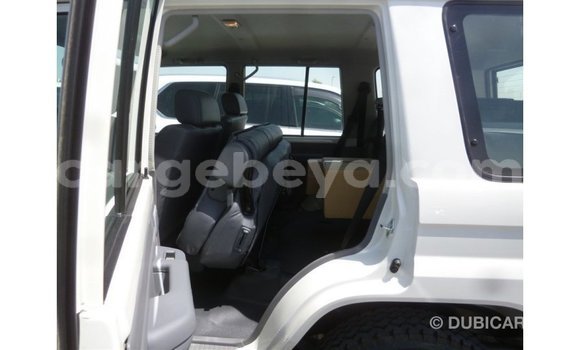 Buy Import Toyota Land Cruiser White Car in Import - Dubai in Ethiopia Buy Import Toyota Land Cruiser White Car in Import - Dubai in Ethiopia