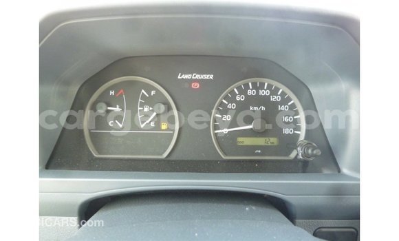 Buy Import Toyota Land Cruiser White Car in Import - Dubai in Ethiopia Buy Import Toyota Land Cruiser White Car in Import - Dubai in Ethiopia