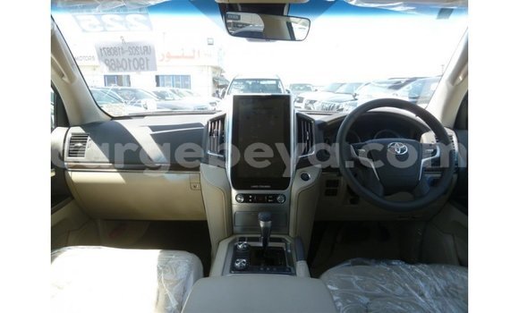 Buy Import Toyota Land Cruiser White Car in Import - Dubai in Ethiopia Buy Import Toyota Land Cruiser White Car in Import - Dubai in Ethiopia