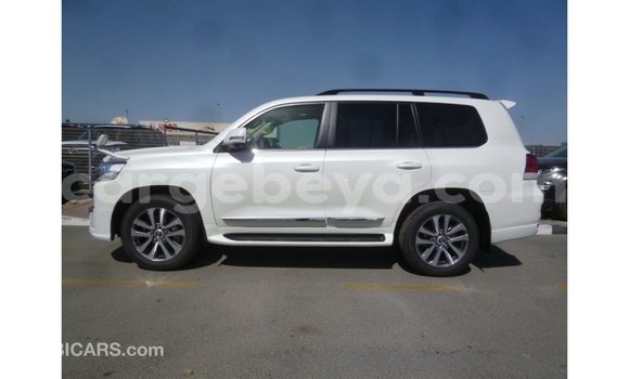 Buy Import Toyota Land Cruiser White Car in Import - Dubai in Ethiopia Buy Import Toyota Land Cruiser White Car in Import - Dubai in Ethiopia