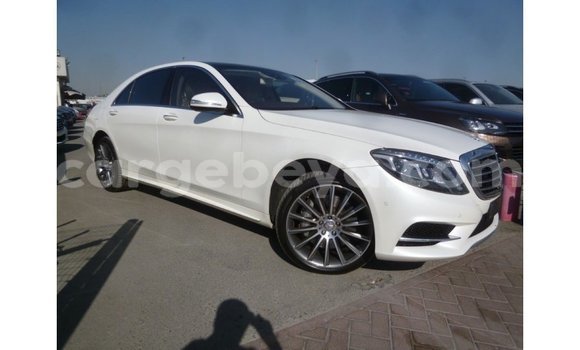ይግዙ Imported Mercedes-Benz 190 ነጭ መኪና በ Import - Dubai በ ኢትዮጵያ ይግዙ Imported Mercedes-Benz 190 ነጭ መኪና በ Import - Dubai በ ኢትዮጵያ