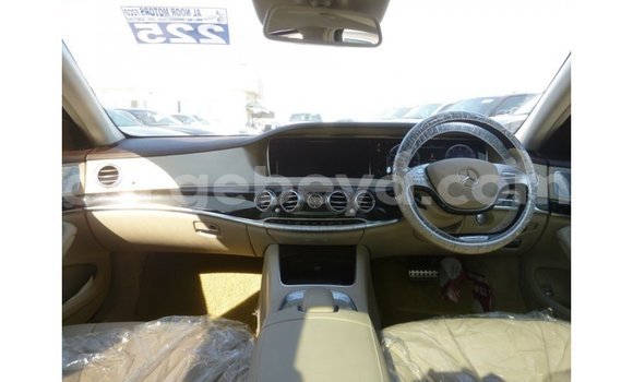 ይግዙ Imported Mercedes-Benz 190 ነጭ መኪና በ Import - Dubai በ ኢትዮጵያ ይግዙ Imported Mercedes-Benz 190 ነጭ መኪና በ Import - Dubai በ ኢትዮጵያ