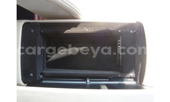 ይግዙ Imported Mercedes-Benz 190 ሰማያዊ መኪና በ Import - Dubai በ ኢትዮጵያ ይግዙ Imported Mercedes-Benz 190 ሰማያዊ መኪና በ Import - Dubai በ ኢትዮጵያ