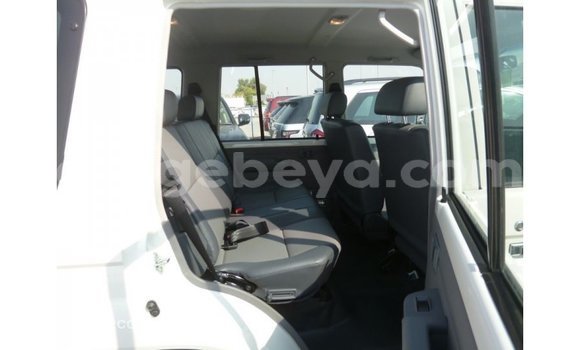 ይግዙ Imported Toyota Land Cruiser ነጭ መኪና በ Import - Dubai በ ኢትዮጵያ ይግዙ Imported Toyota Land Cruiser ነጭ መኪና በ Import - Dubai በ ኢትዮጵያ