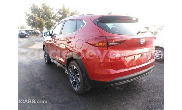 Imported Hyundai Tucson Red Makiinaa iti Import - Dubai keessatti Ethiopia keessatti Imported Hyundai Tucson Red Makiinaa iti Import - Dubai keessatti Ethiopia keessatti