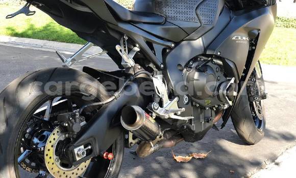 Buy Used Honda CBR 1000 RR Black Bike in Addis–Ababa in Ethiopia Buy Used Honda CBR 1000 RR Black Bike in Addis–Ababa in Ethiopia