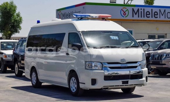 Buy New Toyota Hiace White Car in Abiy Adi in Tigray Buy New Toyota Hiace White Car in Abiy Adi in Tigray