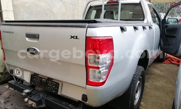 Acheter Import Voiture Ford Ranger Gris à Addis Ababa, Ethiopie Acheter Import Voiture Ford Ranger Gris à Addis Ababa, Ethiopie