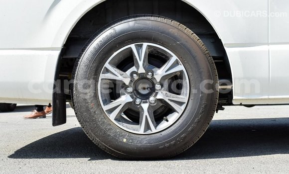 ይግዙ Imported Toyota Hiace ነጭ መኪና በ Import - Dubai በ ኢትዮጵያ ይግዙ Imported Toyota Hiace ነጭ መኪና በ Import - Dubai በ ኢትዮጵያ
