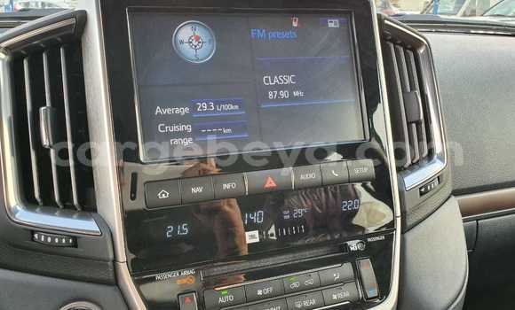 Haaraa Toyota Land Cruiser Black Makiinaa iti Abiy Adi keessatti Tigray keessatti Haaraa Toyota Land Cruiser Black Makiinaa iti Abiy Adi keessatti Tigray keessatti