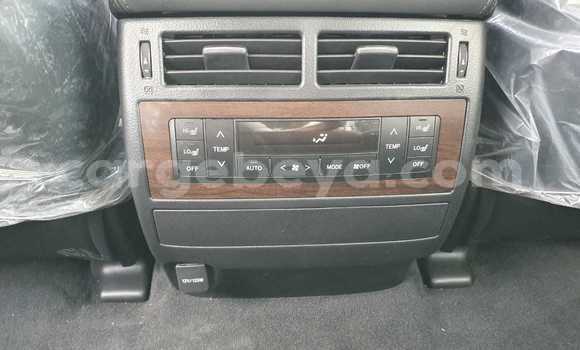 Haaraa Toyota Land Cruiser Black Makiinaa iti Abiy Adi keessatti Tigray keessatti Haaraa Toyota Land Cruiser Black Makiinaa iti Abiy Adi keessatti Tigray keessatti