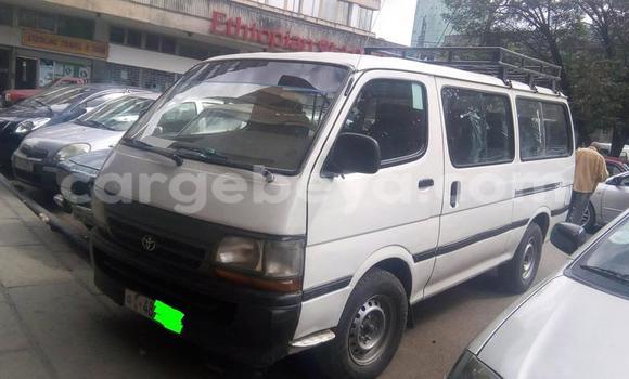 Buy Used Toyota Hiace White Car in Addis–Ababa in Ethiopia Buy Used Toyota Hiace White Car in Addis–Ababa in Ethiopia