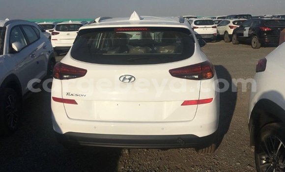 Buy Import Hyundai Tucson White Car in Import - Dubai in Ethiopia Buy Import Hyundai Tucson White Car in Import - Dubai in Ethiopia