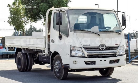 Buy Import Hino 300 Series White Truck in Import - Dubai in Ethiopia