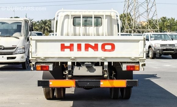 Imported Hino 300 Series White Netiree iti Import - Dubai keessatti Ethiopia keessatti Imported Hino 300 Series White Netiree iti Import - Dubai keessatti Ethiopia keessatti