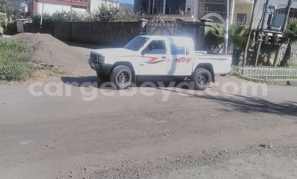 Buy Used Mercedes‒Benz SLK-Class White Car in Addis–Ababa in Ethiopia Buy Used Mercedes‒Benz SLK-Class White Car in Addis–Ababa in Ethiopia