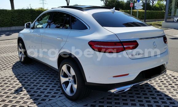 Buy Used Mercedes-Benz GL–Class White Car in Addis–Ababa in Ethiopia Buy Used Mercedes-Benz GL–Class White Car in Addis–Ababa in Ethiopia