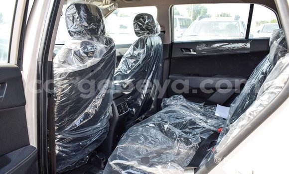 Imported Hyundai Creta Beige Makiinaa iti Import - Dubai keessatti Ethiopia keessatti Imported Hyundai Creta Beige Makiinaa iti Import - Dubai keessatti Ethiopia keessatti