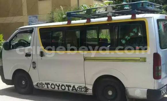 Buy Used Toyota Hiace White Car in Addis–Ababa in Ethiopia Buy Used Toyota Hiace White Car in Addis–Ababa in Ethiopia