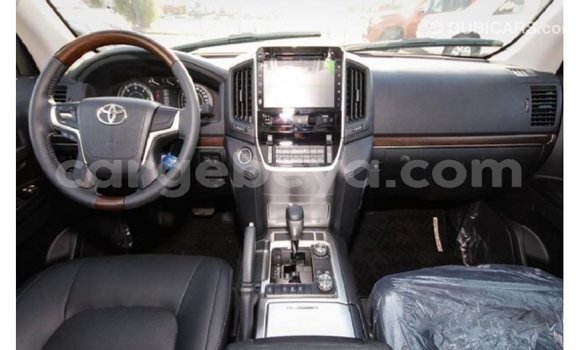 Buy Import Toyota Land Cruiser White Car in Import - Dubai in Ethiopia Buy Import Toyota Land Cruiser White Car in Import - Dubai in Ethiopia