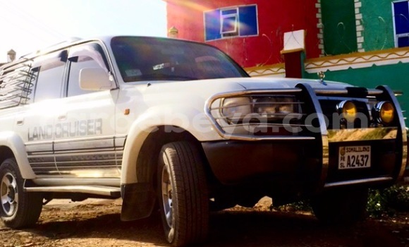 Buy Used Toyota Land Cruiser White Car in Jigjiga in Jigjiga Buy Used Toyota Land Cruiser White Car in Jigjiga in Jigjiga