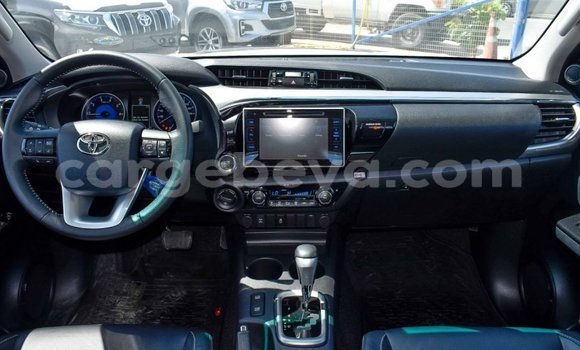 Haaraa Toyota Hilux Silver Makiinaa iti Abiy Adi keessatti Tigray keessatti Haaraa Toyota Hilux Silver Makiinaa iti Abiy Adi keessatti Tigray keessatti