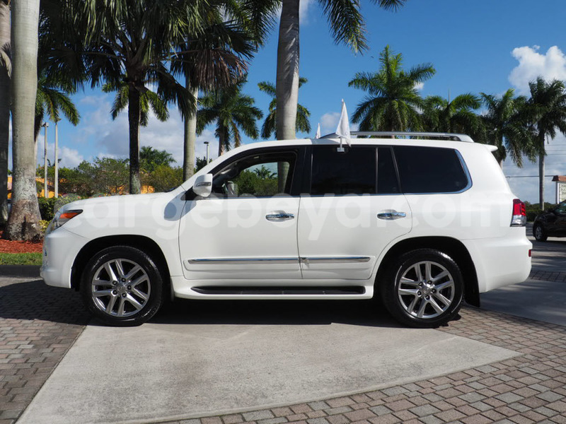 Big with watermark 7815275163143831398 7