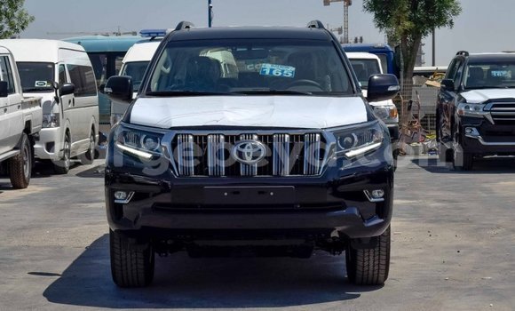 Haaraa Toyota Land Cruiser Prado Black Makiinaa iti Abiy Adi keessatti Tigray keessatti Haaraa Toyota Land Cruiser Prado Black Makiinaa iti Abiy Adi keessatti Tigray keessatti