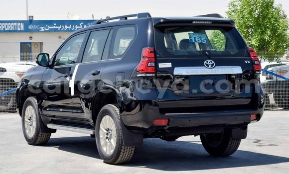 Haaraa Toyota Land Cruiser Prado Black Makiinaa iti Abiy Adi keessatti Tigray keessatti Haaraa Toyota Land Cruiser Prado Black Makiinaa iti Abiy Adi keessatti Tigray keessatti