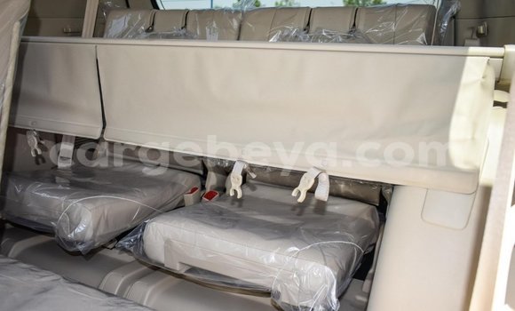 Buy New Toyota Land Cruiser Prado White Car in Abiy Adi in Tigray Buy New Toyota Land Cruiser Prado White Car in Abiy Adi in Tigray