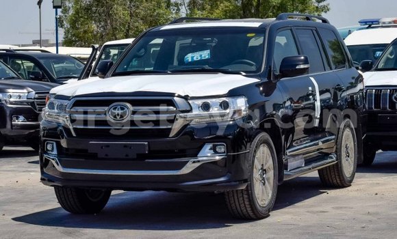 Buy New Toyota Land Cruiser Black Car in Abiy Adi in Tigray Buy New Toyota Land Cruiser Black Car in Abiy Adi in Tigray